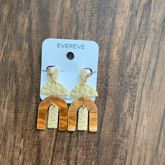 Evereve Tara Geo statement earring size 1.75” - Picture 9 of 10